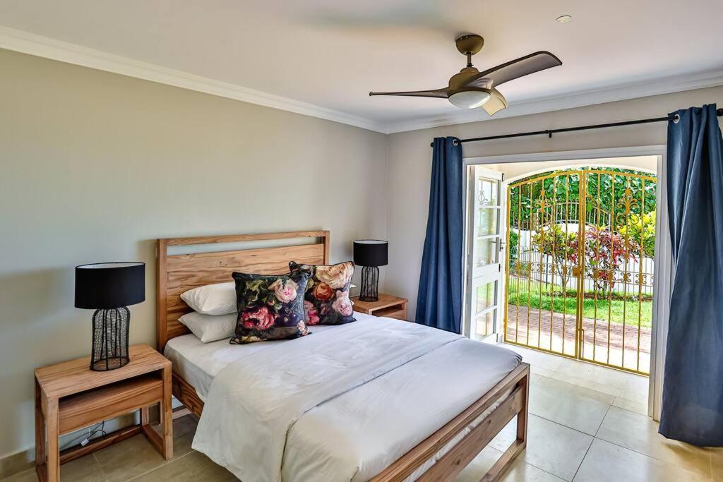 Large Sea View, Walk To Eateries, Loadshed Free Apartment Ballito Luaran gambar